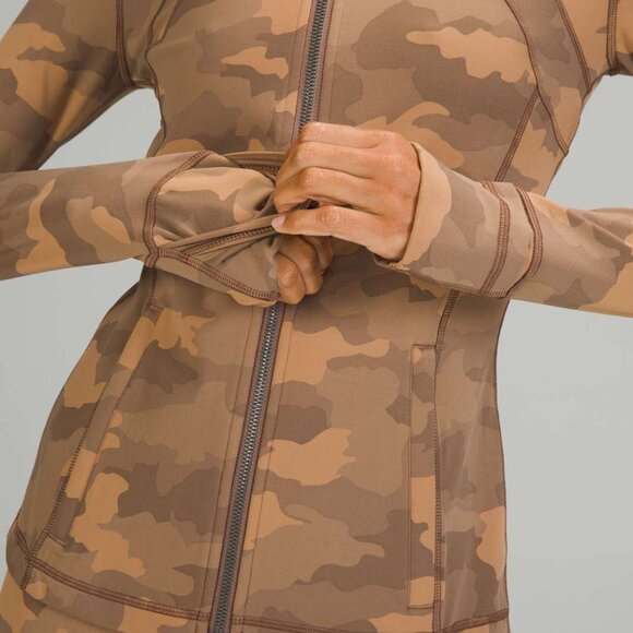 Lululemon Hooded Define Jacket Nulu Heritage 365 Camo Beige Multi, size 8 - Picture 7 of 7